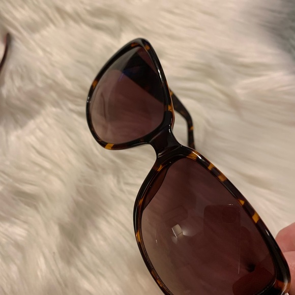 Sunglasses marc Jacobs, juicy, Cole haan great condition